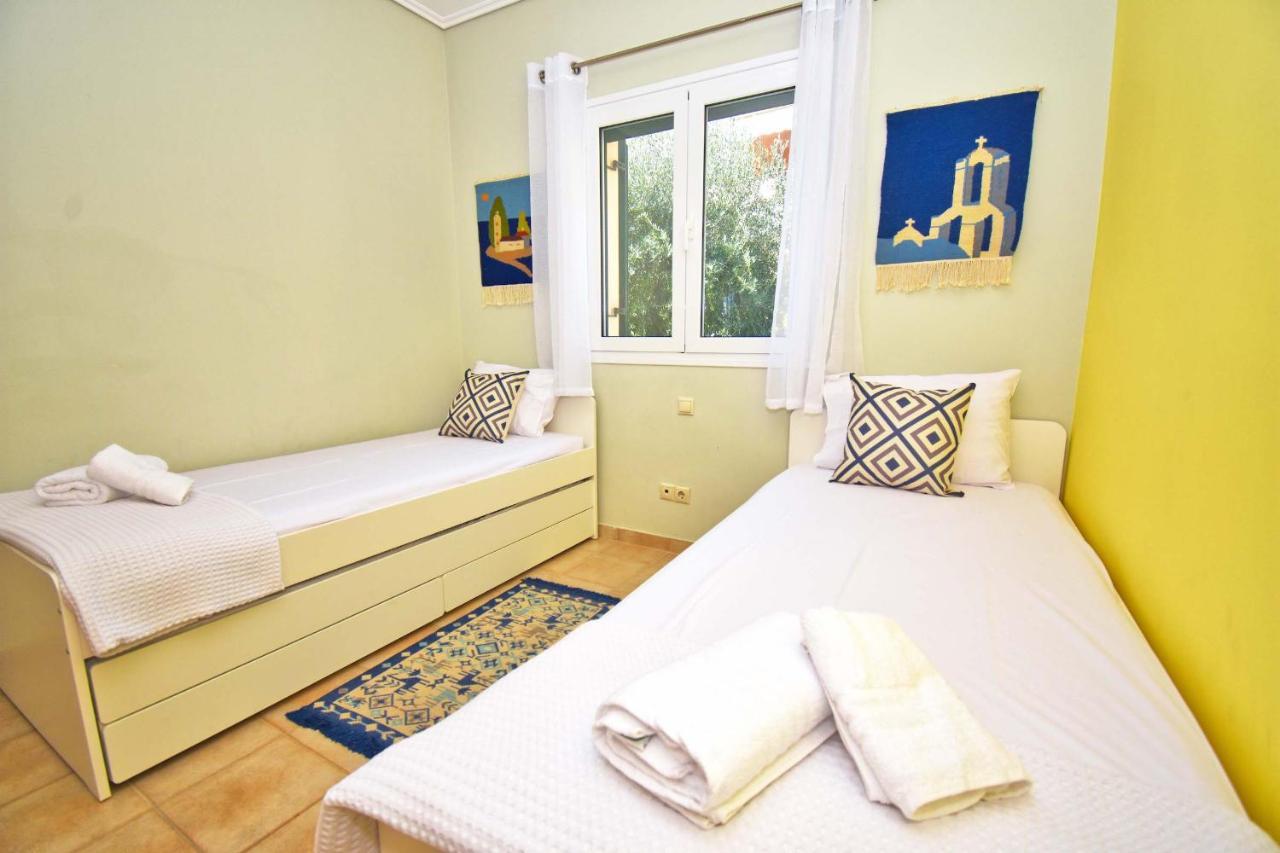 Apartmán Pebbles And Sea At Barbati With Shared Pool Exteriér fotografie