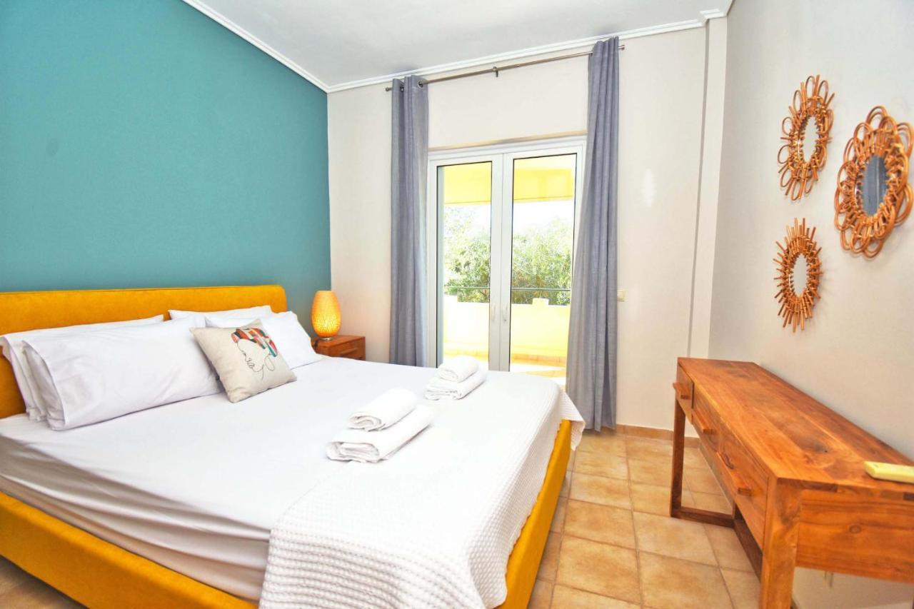 Apartmán Pebbles And Sea At Barbati With Shared Pool Exteriér fotografie