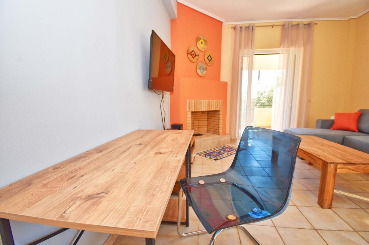 Apartmán Pebbles And Sea At Barbati With Shared Pool Exteriér fotografie